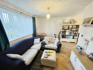 Lounge - click for photo gallery